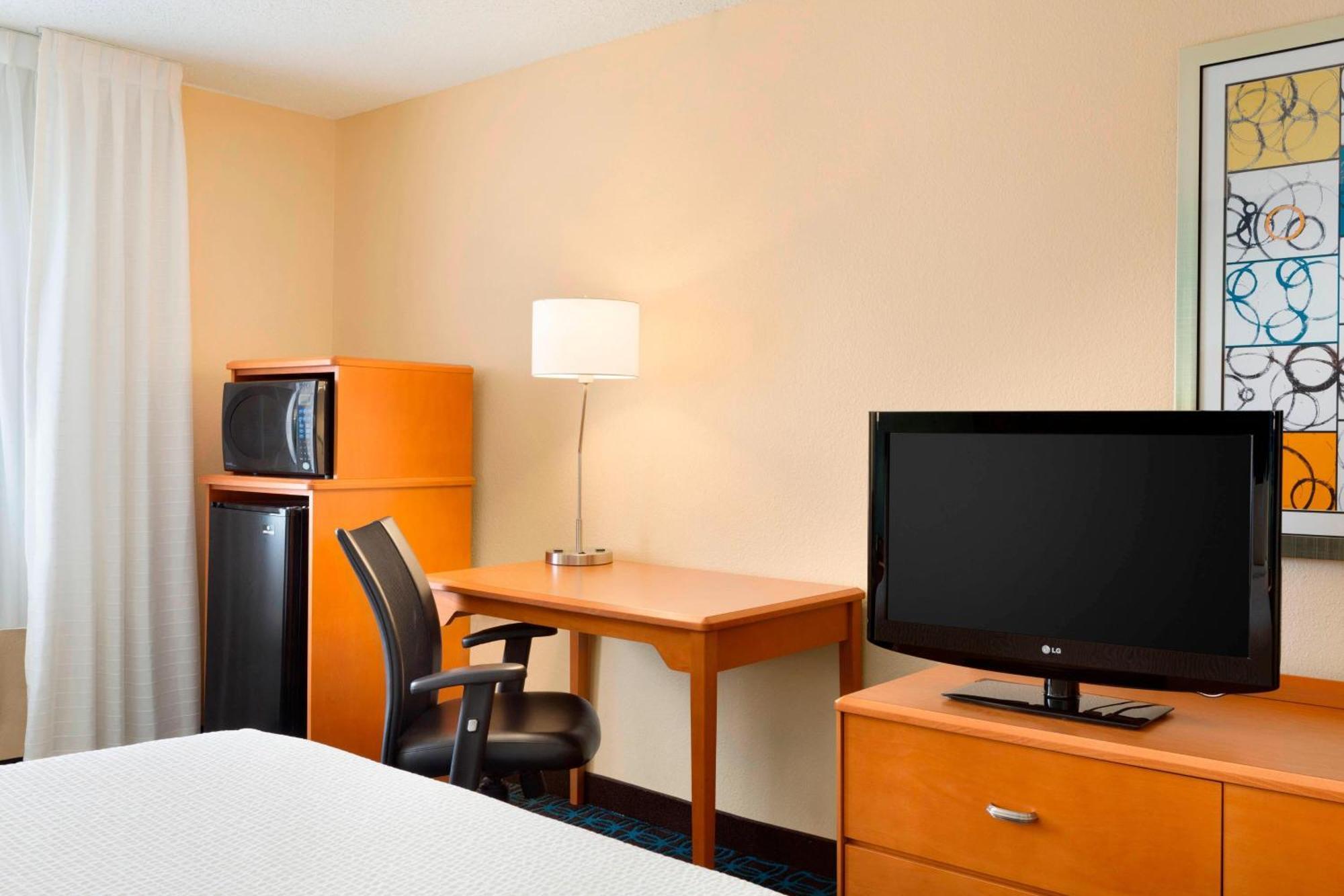 Fairfield Inn & Suites Fort Worth University Drive Exterior foto